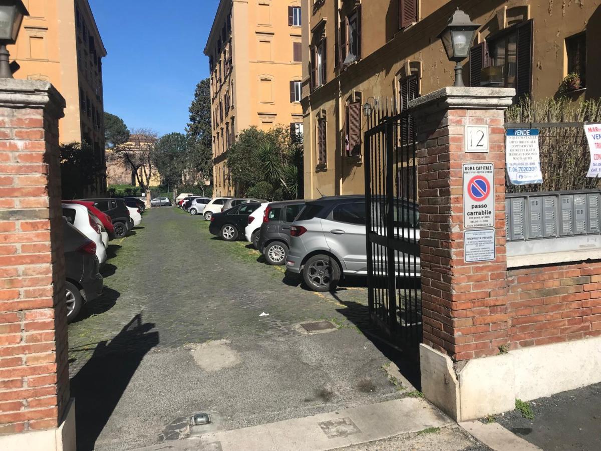 Eternal City Apartment Рим Екстер'єр фото